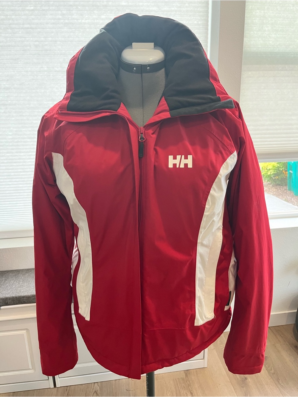 Helly Hansen Red and White Women's Ski Jacket with High Collar